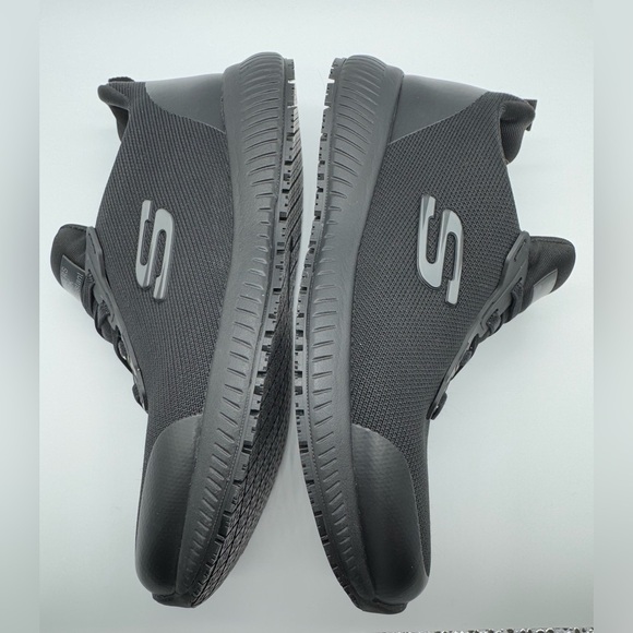 Skechers Work Relaxed Fit Slip Resistant women’s black size 6 - Picture 1 of 9